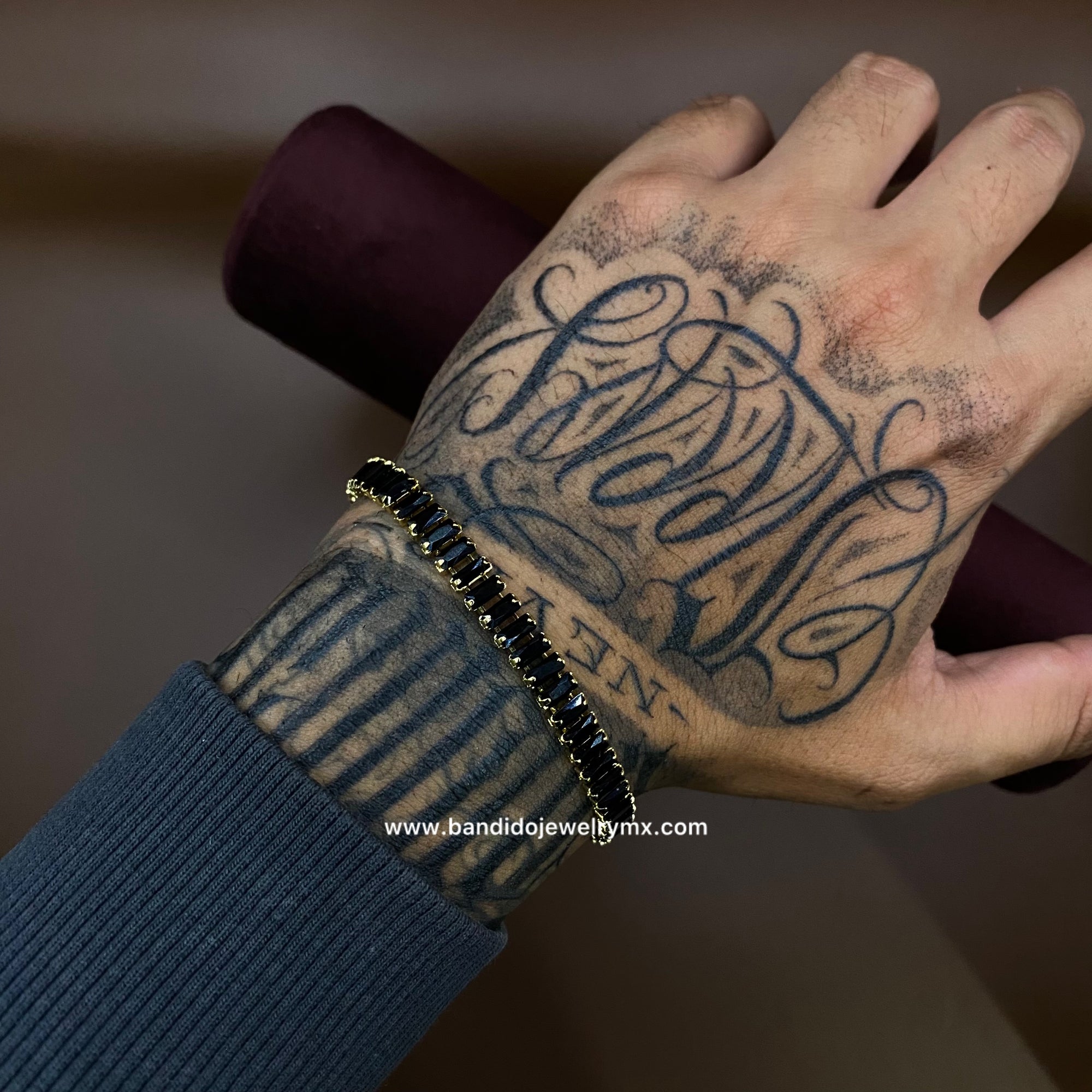 Baguette Negro Oro Laminado 18k